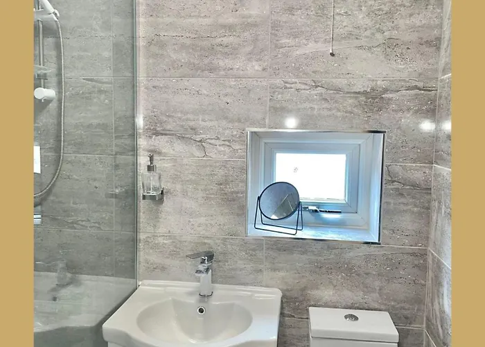 Your Leeds Rugby Escape 1br Apartment